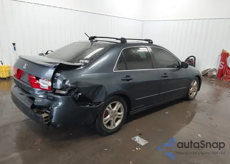 2005 Honda Accord Hybrid Ima z USA, uszkodzony, nr VIN JHMCN364X5C015829